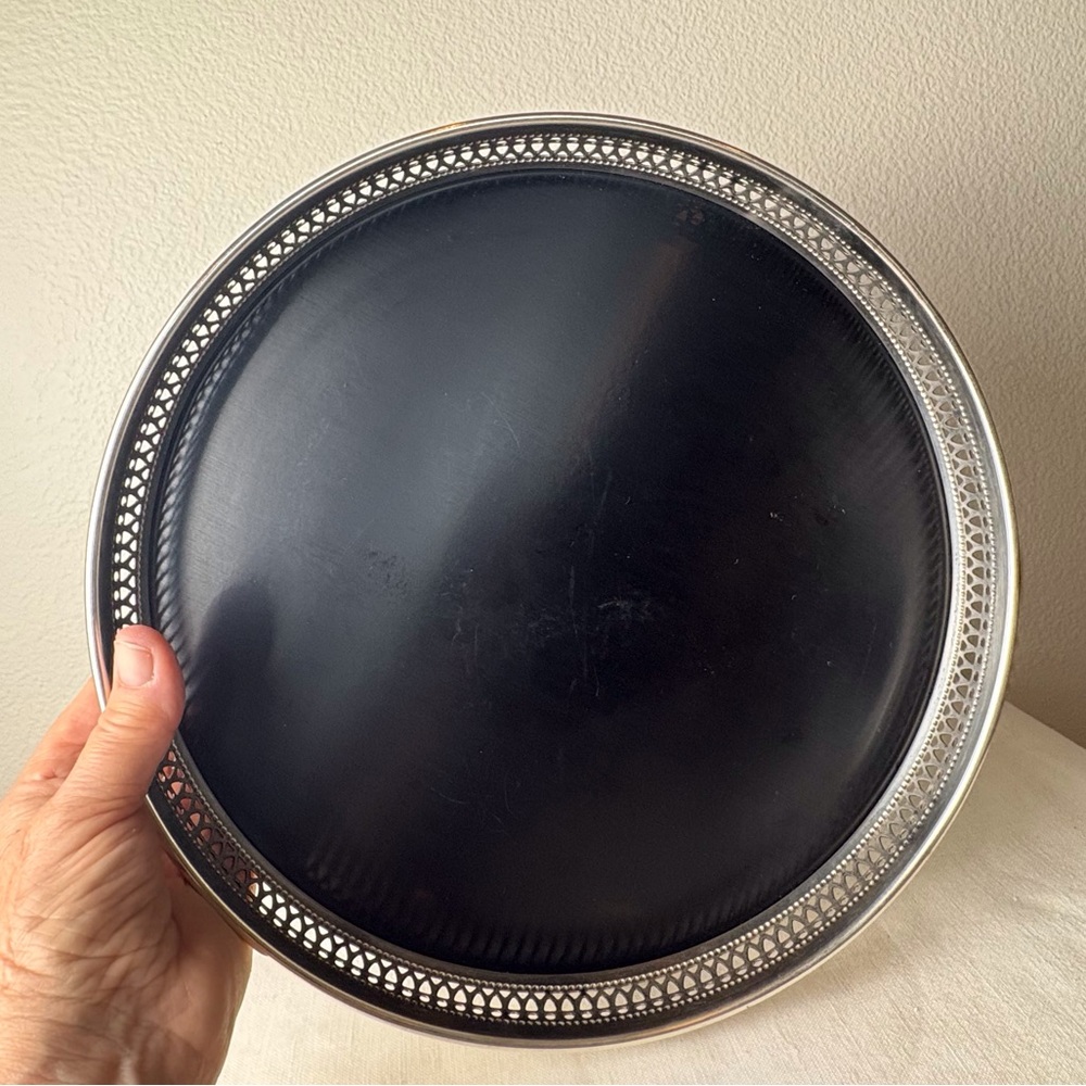 MCM Footed Bar / Vanity Tray - Silver Plate w/ Black Inset - XLNT Vintage Cond. - Picture 11 of 13